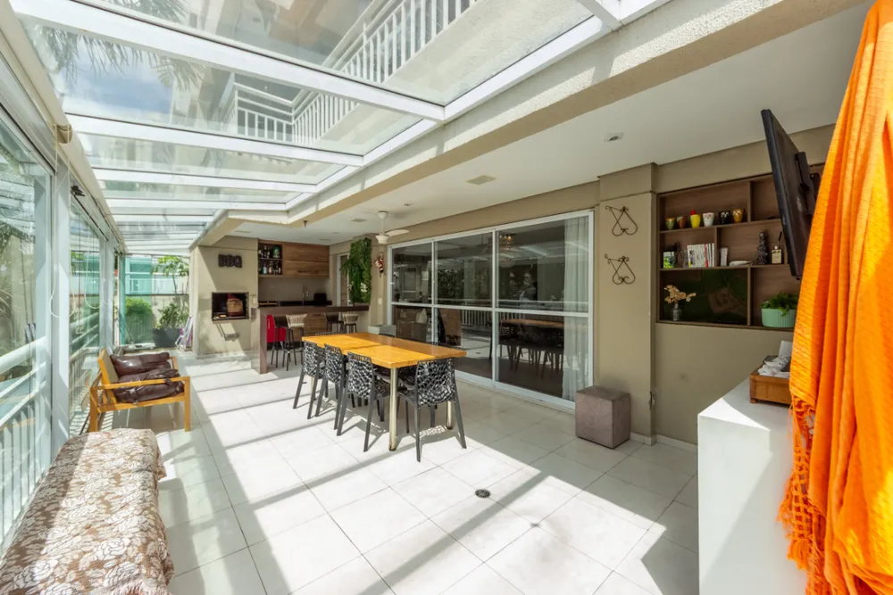Apartamento, 3 quartos, 181 m² - Foto 1