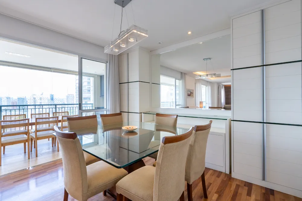 Apartamento, 3 quartos, 168 m² - Foto 2
