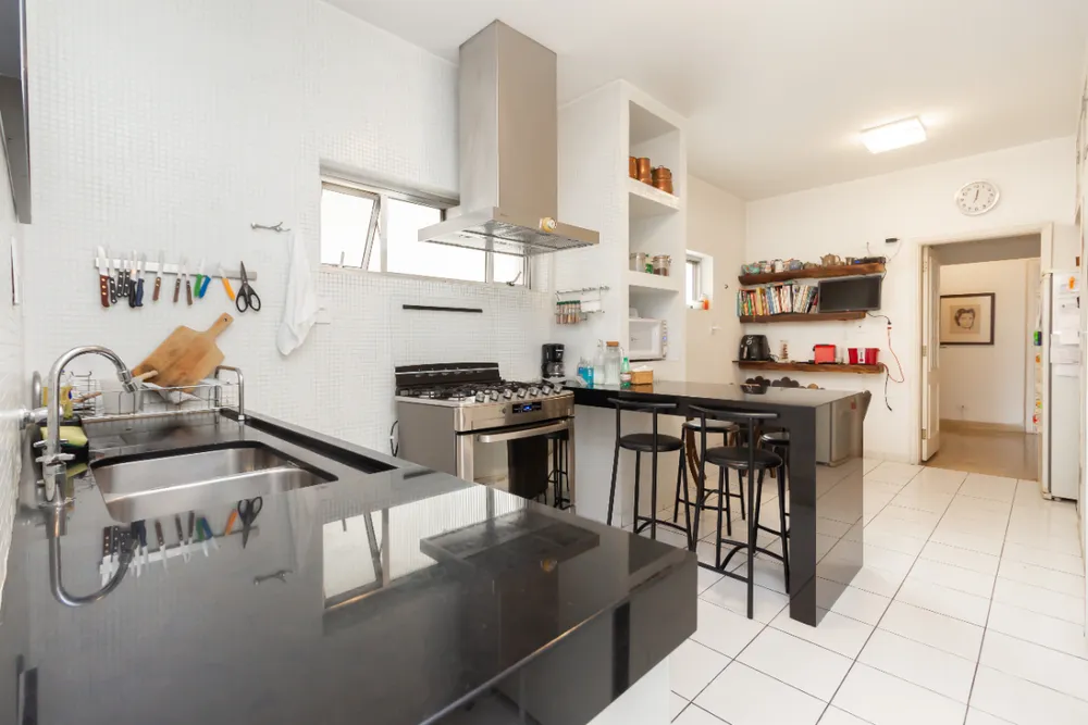 Apartamento, 3 quartos, 260 m² - Foto 1