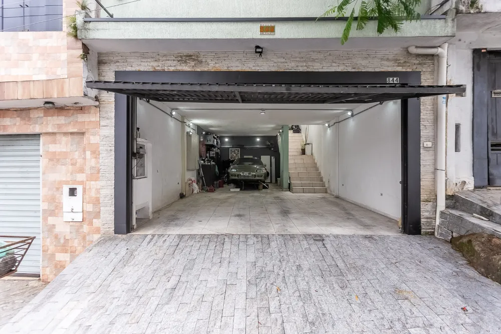 Casa, 3 quartos, 219 m² - Foto 1