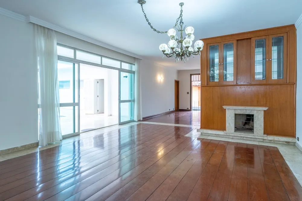 Casa, 4 quartos, 665 m² - Foto 1
