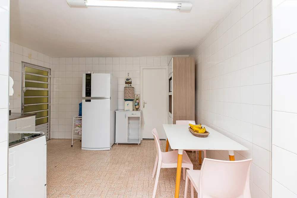 Casa, 4 quartos, 212 m² - Foto 1