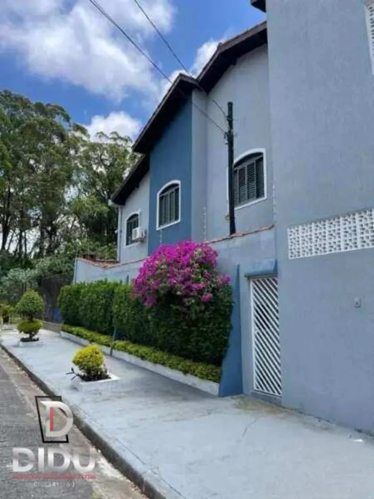 Casa, 4 quartos, 215 m² - Foto 2