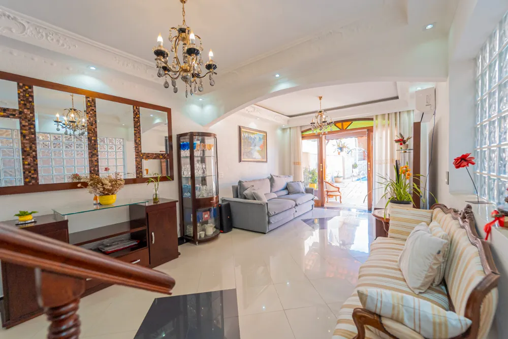 Casa, 3 quartos, 235 m² - Foto 4