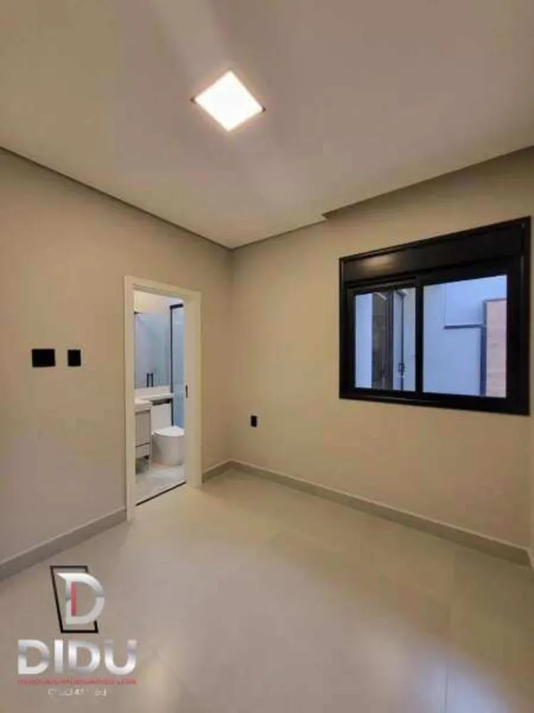 Apartamento, 3 quartos, 200 m² - Foto 1