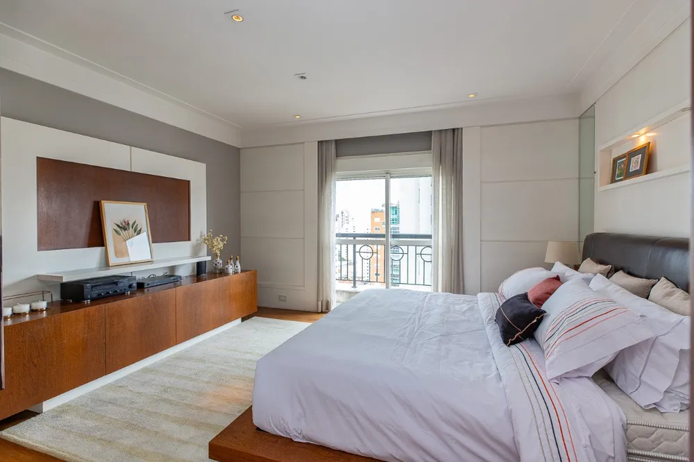 Apartamento, 3 quartos, 301 m² - Foto 1