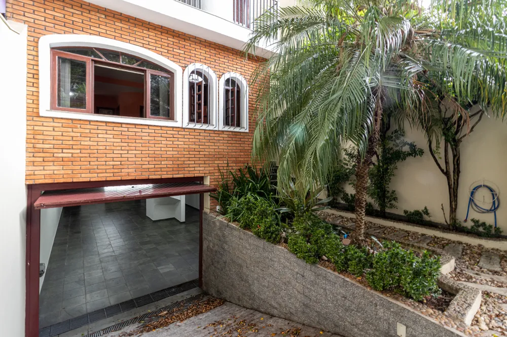 Casa, 3 quartos, 247 m² - Foto 1