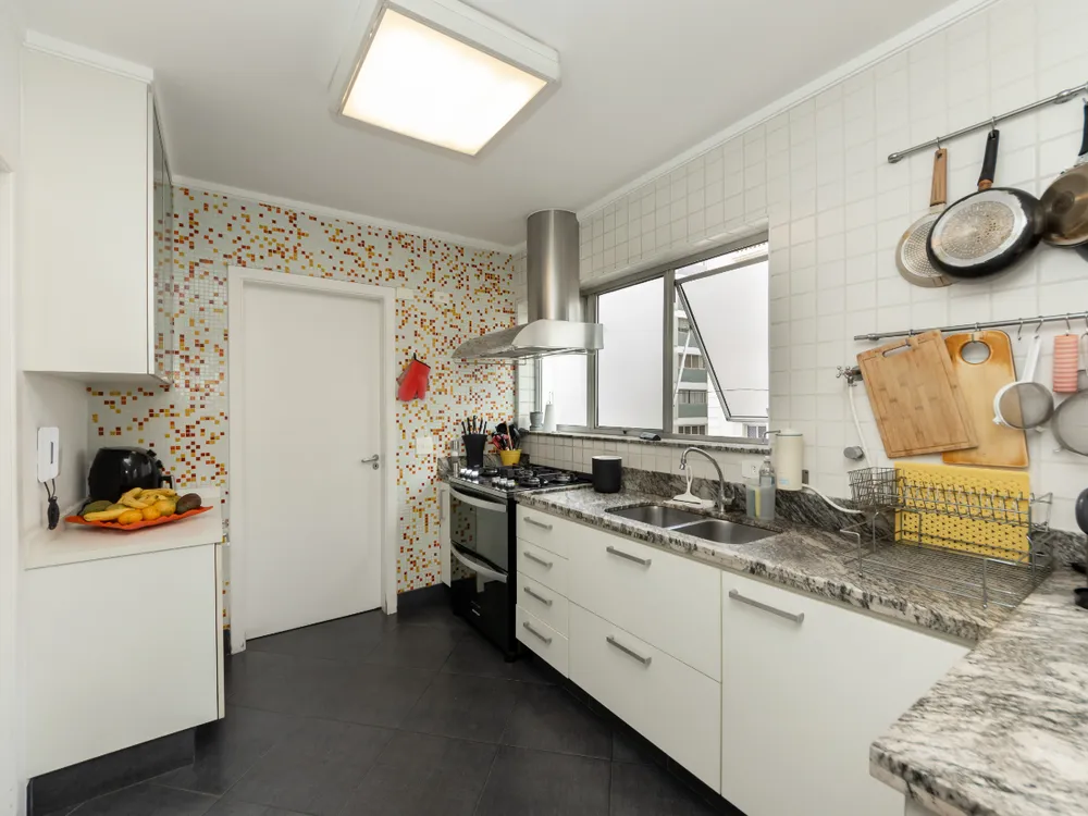 Apartamento, 3 quartos, 169 m² - Foto 1