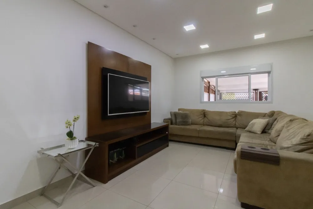 Casa, 3 quartos, 195 m² - Foto 4