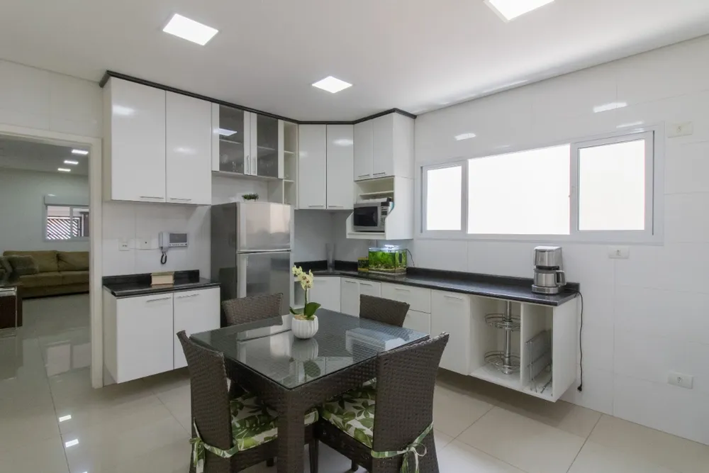 Casa, 3 quartos, 195 m² - Foto 3