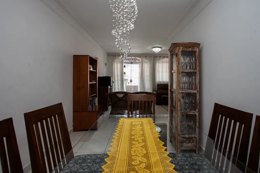 Casa, 3 quartos, 191 m² - Foto 2
