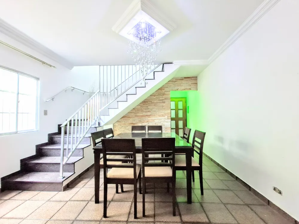 Casa, 3 quartos, 187 m² - Foto 2