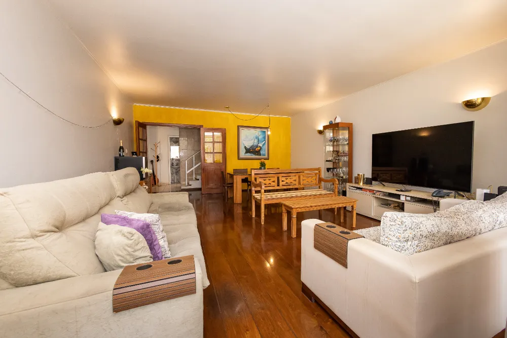 Casa, 5 quartos, 256 m² - Foto 1
