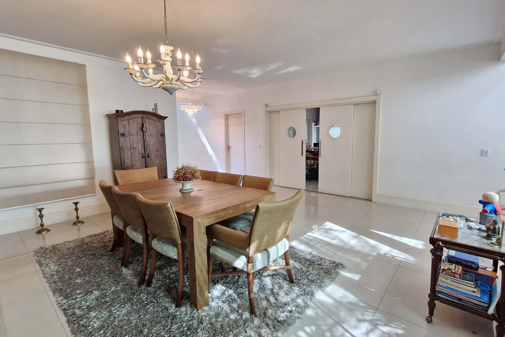 Casa, 4 quartos, 617 m² - Foto 3