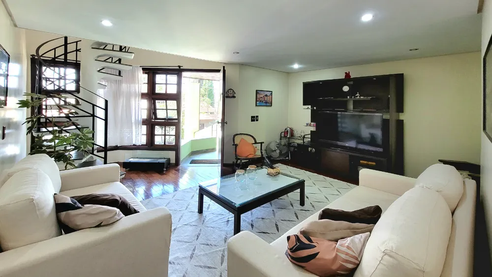Casa, 3 quartos, 220 m² - Foto 2
