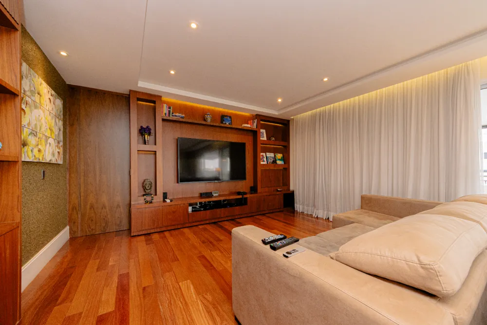 Apartamento, 3 quartos, 208 m² - Foto 1