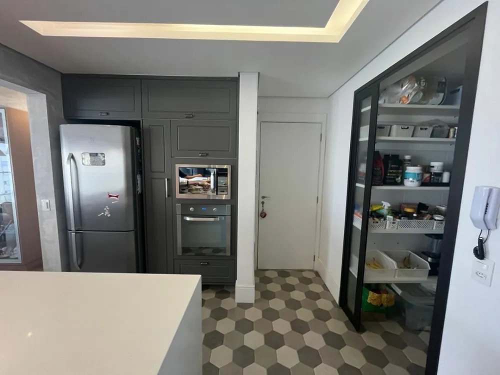 Apartamento, 3 quartos, 147 m² - Foto 2