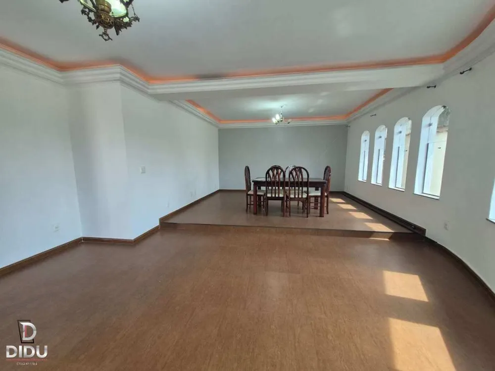 Casa, 3 quartos, 319 m² - Foto 2