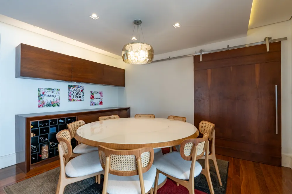 Apartamento, 3 quartos, 168 m² - Foto 1