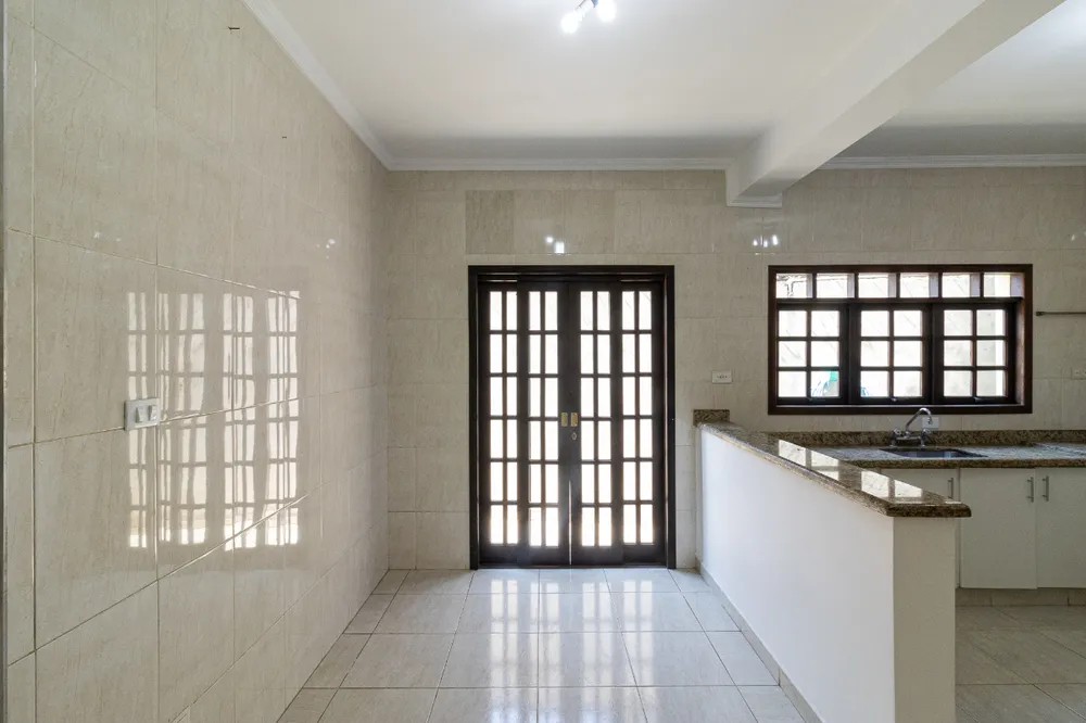 Casa, 3 quartos, 182 m² - Foto 3