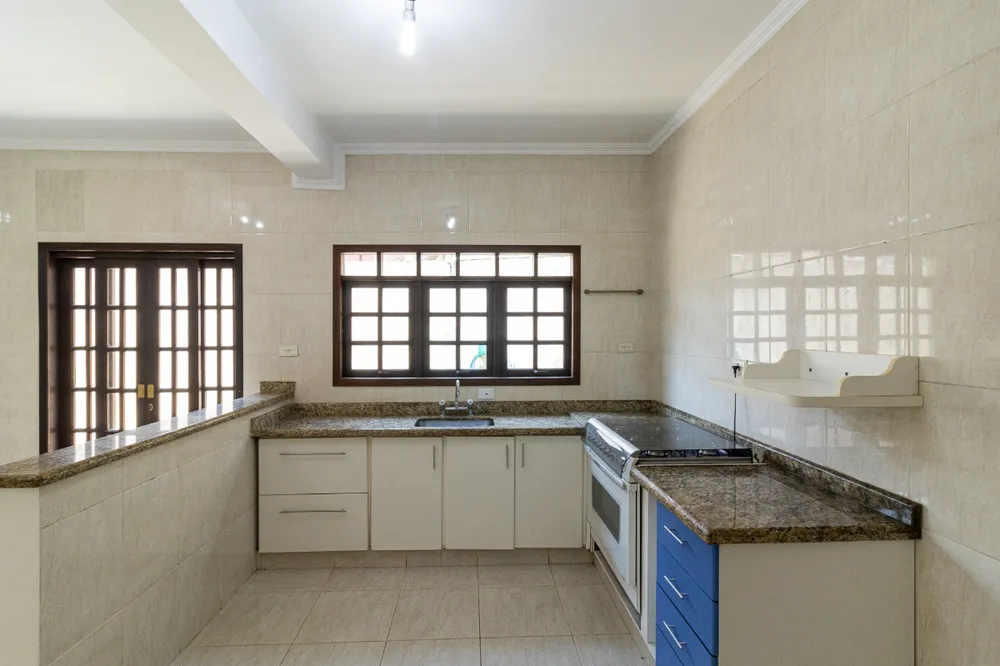 Casa, 3 quartos, 182 m² - Foto 1