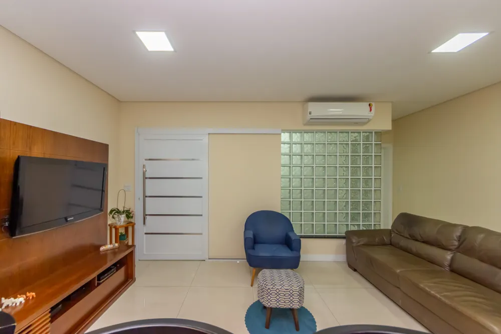 Casa, 3 quartos, 188 m² - Foto 2