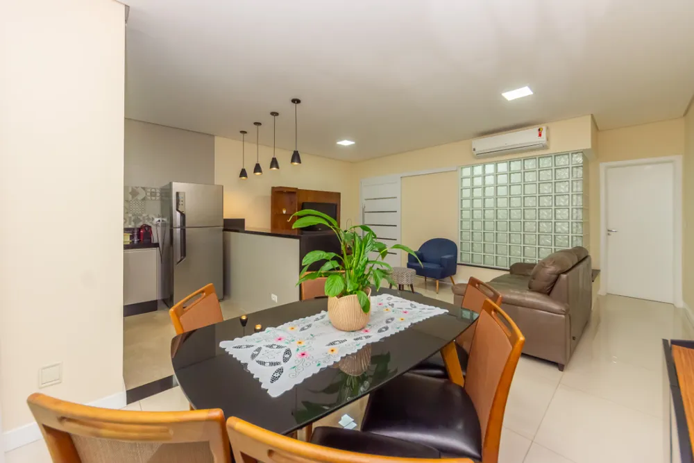 Casa, 3 quartos, 188 m² - Foto 1