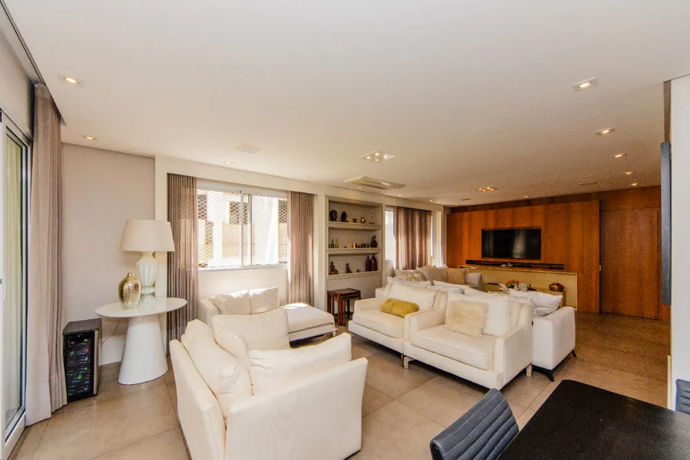 Apartamento, 3 quartos, 222 m² - Foto 4
