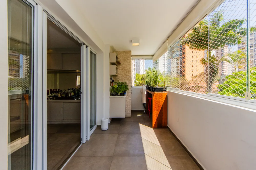 Apartamento, 3 quartos, 222 m² - Foto 1