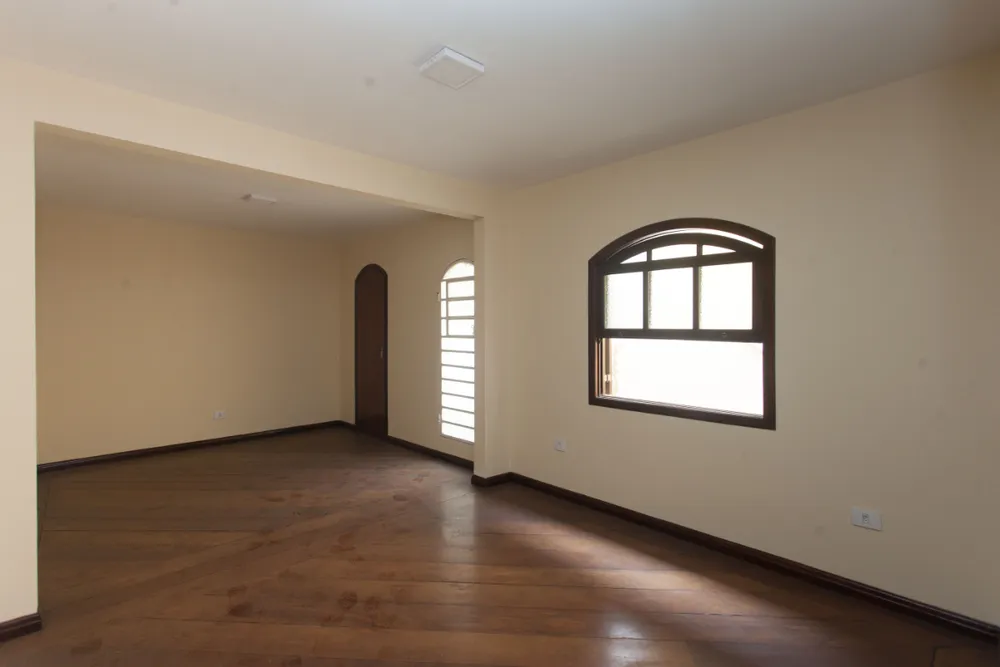 Casa, 3 quartos, 192 m² - Foto 2
