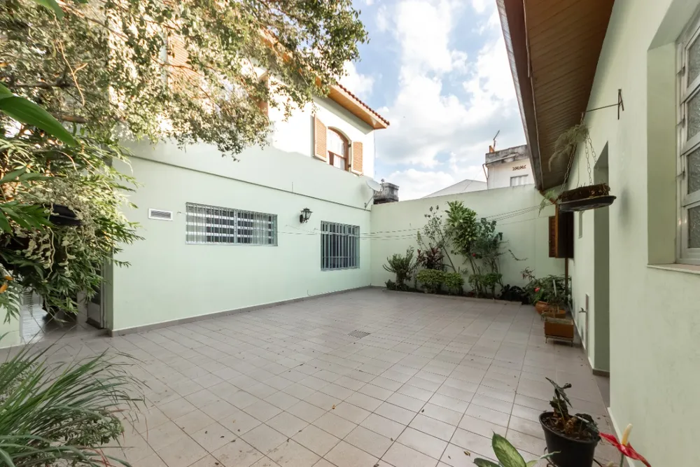 Casa, 4 quartos, 226 m² - Foto 2