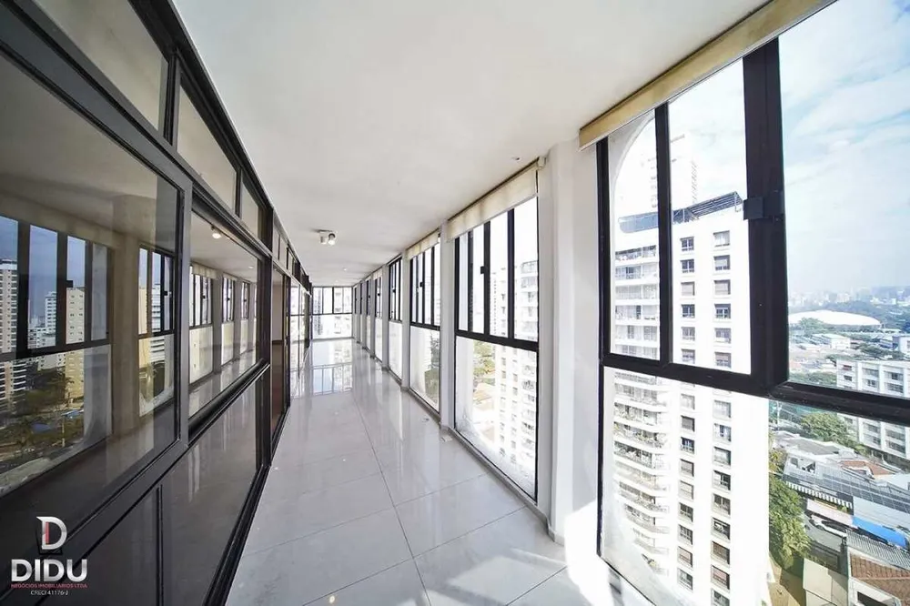 Apartamento, 4 quartos, 215 m² - Foto 1