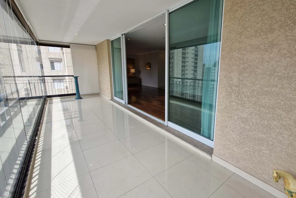 Apartamento, 3 quartos, 167 m² - Foto 2