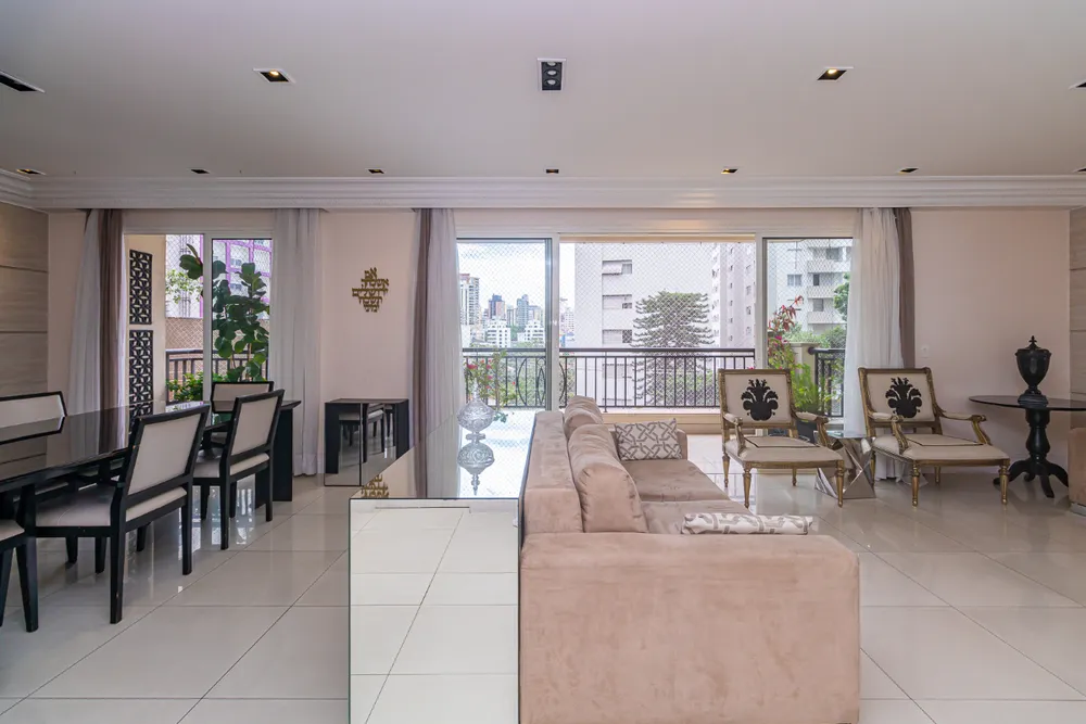 Apartamento, 4 quartos, 210 m² - Foto 1