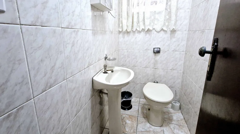 Casa, 3 quartos, 226 m² - Foto 2