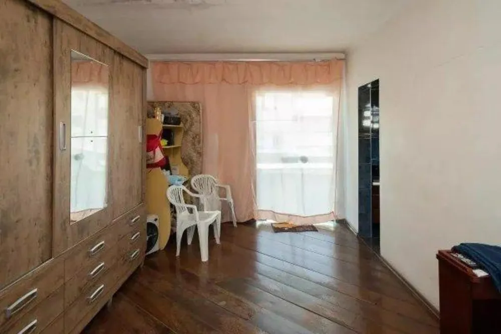 Casa, 3 quartos, 220 m² - Foto 1