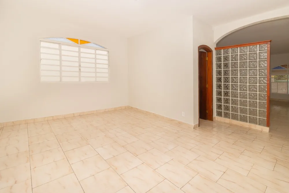Casa, 4 quartos, 264 m² - Foto 3