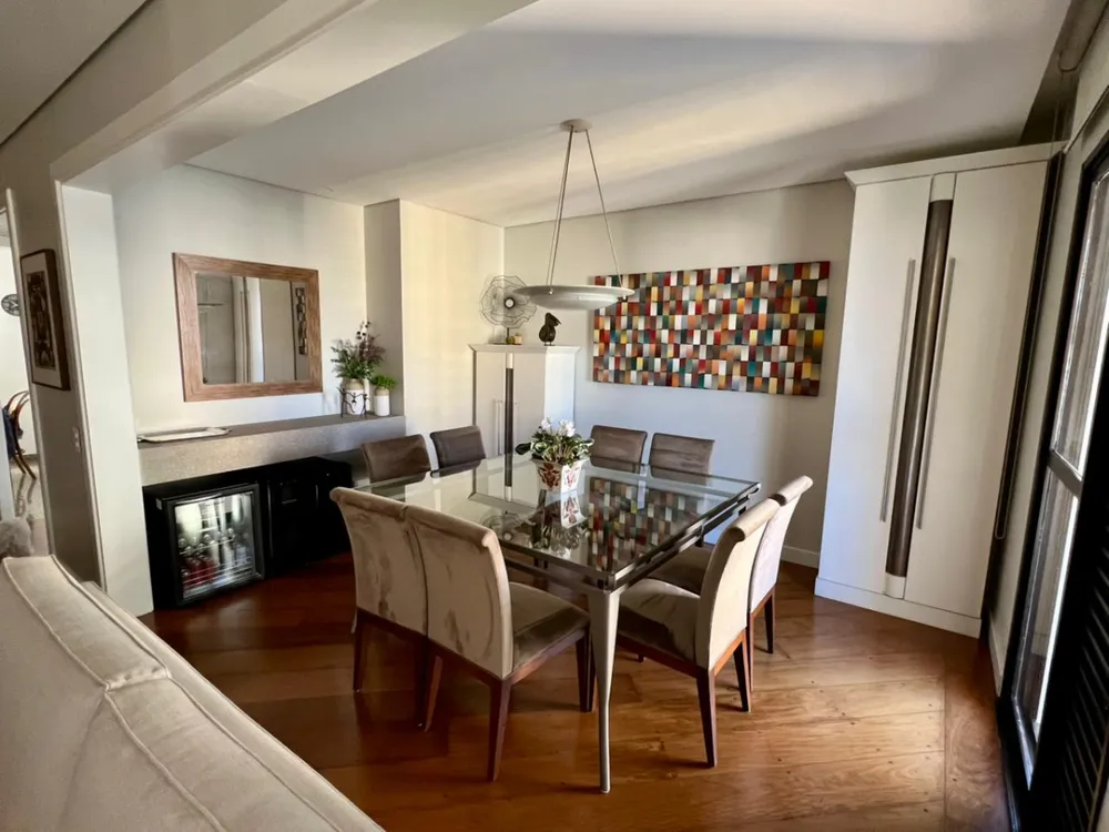 Apartamento, 3 quartos, 176 m² - Foto 2
