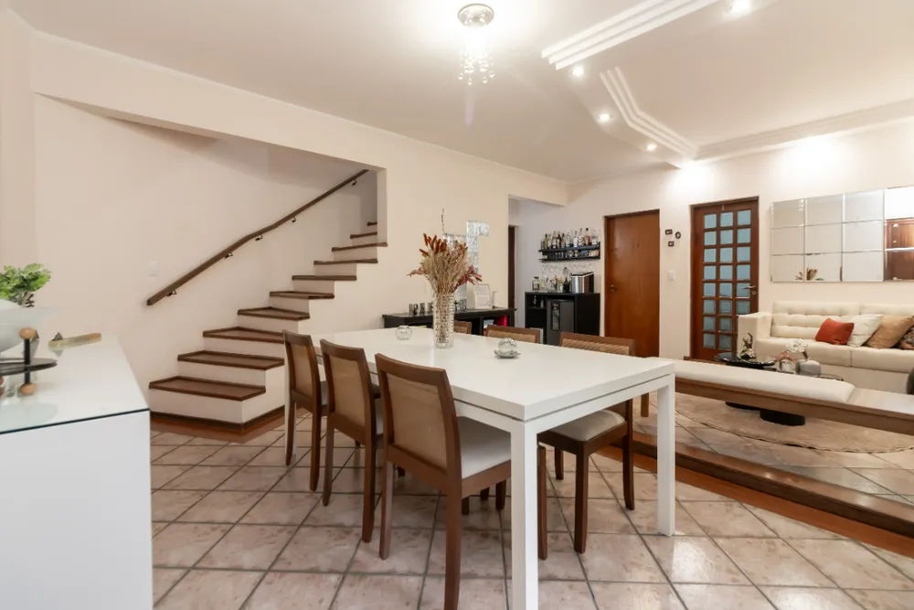 Casa, 3 quartos, 223 m² - Foto 8