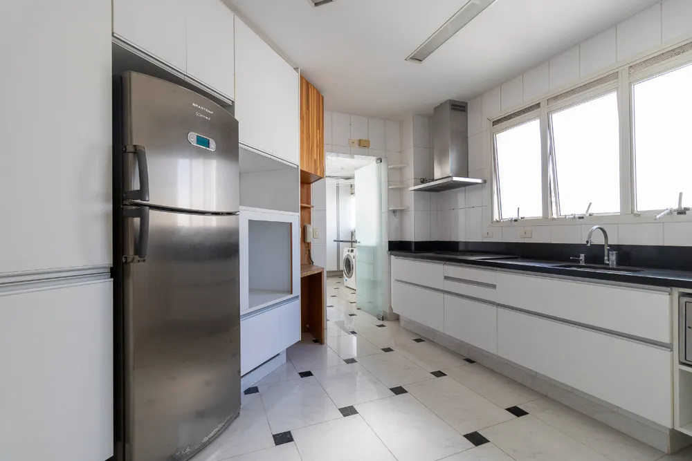 Apartamento, 4 quartos, 245 m² - Foto 1