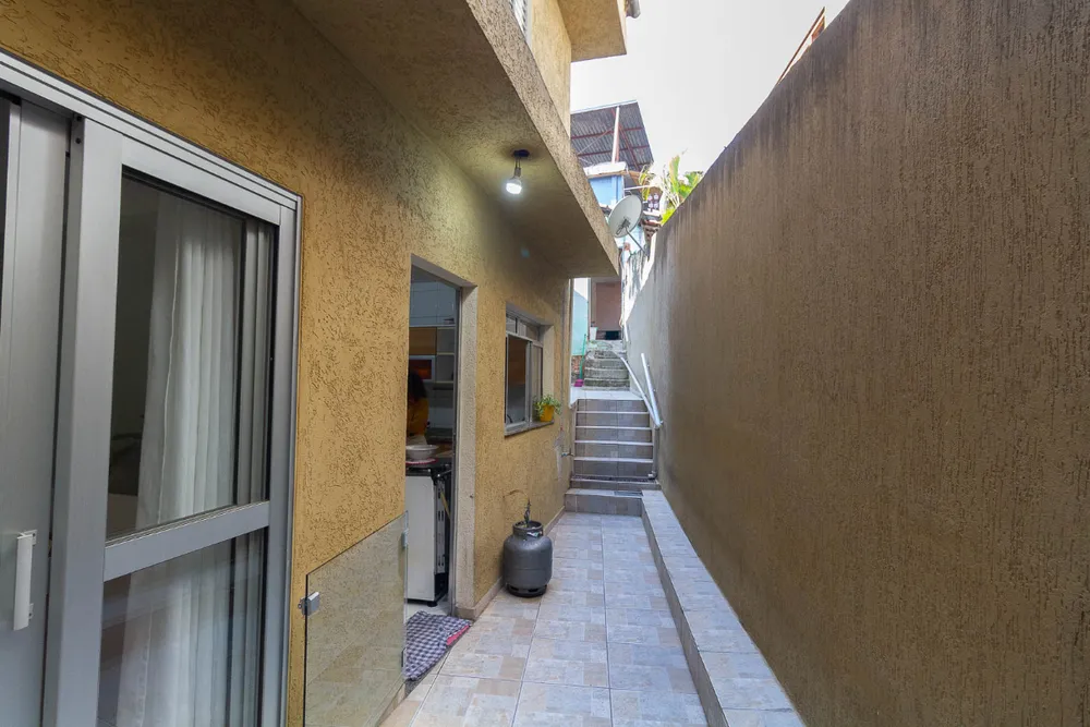 Casa, 4 quartos, 268 m² - Foto 2