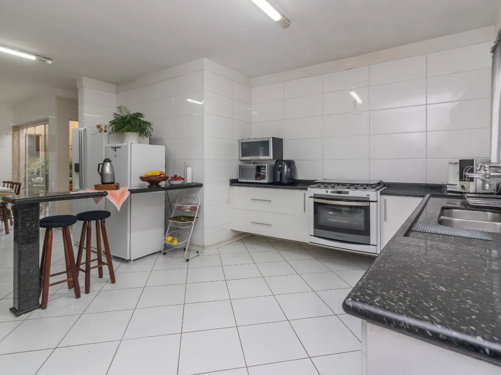 Casa, 3 quartos, 289 m² - Foto 3