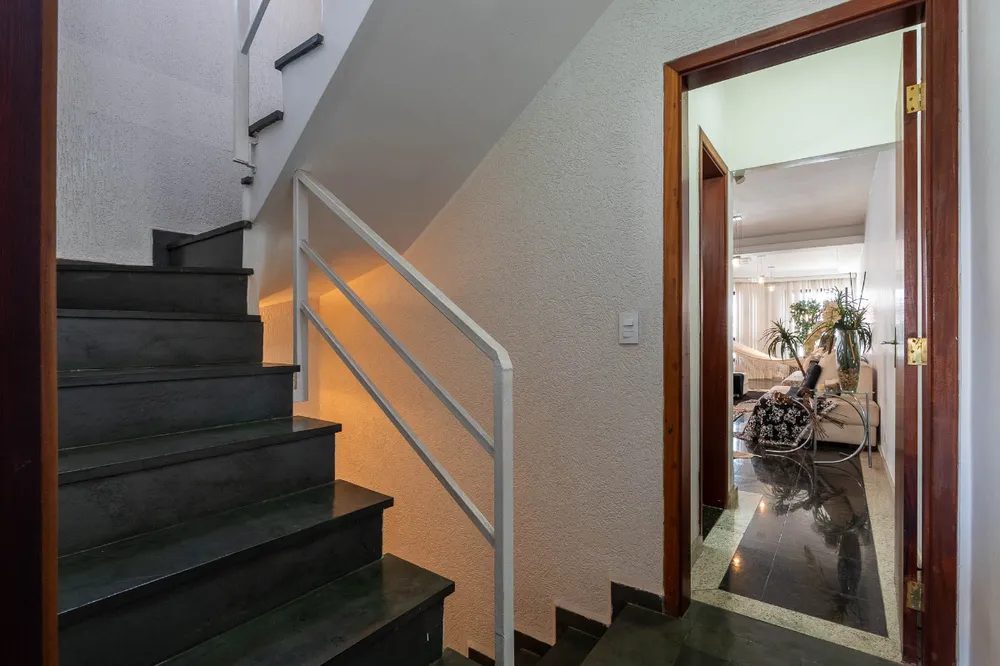 Casa, 3 quartos, 242 m² - Foto 2