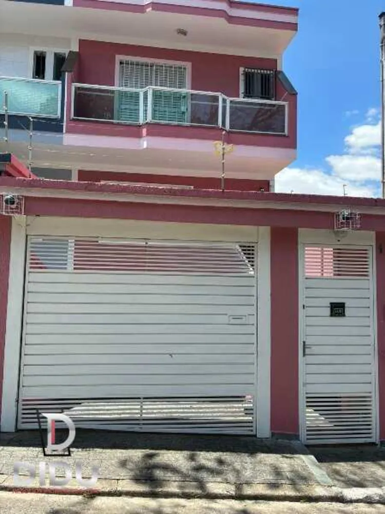 Casa, 3 quartos, 210 m² - Foto 1