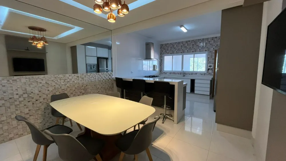 Casa, 3 quartos, 183 m² - Foto 3