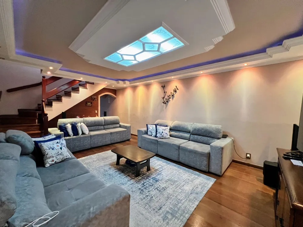 Casa, 4 quartos, 276 m² - Foto 1