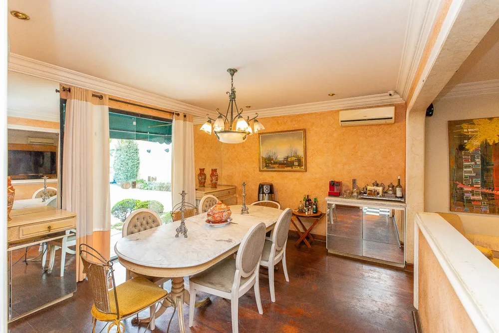 Casa, 4 quartos, 198 m² - Foto 1