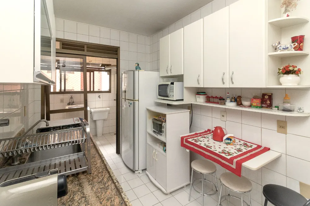 Apartamento, 3 quartos, 106 m² - Foto 2