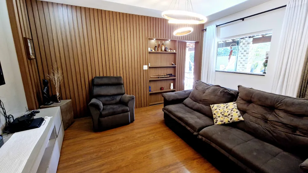 Casa, 4 quartos, 285 m² - Foto 1
