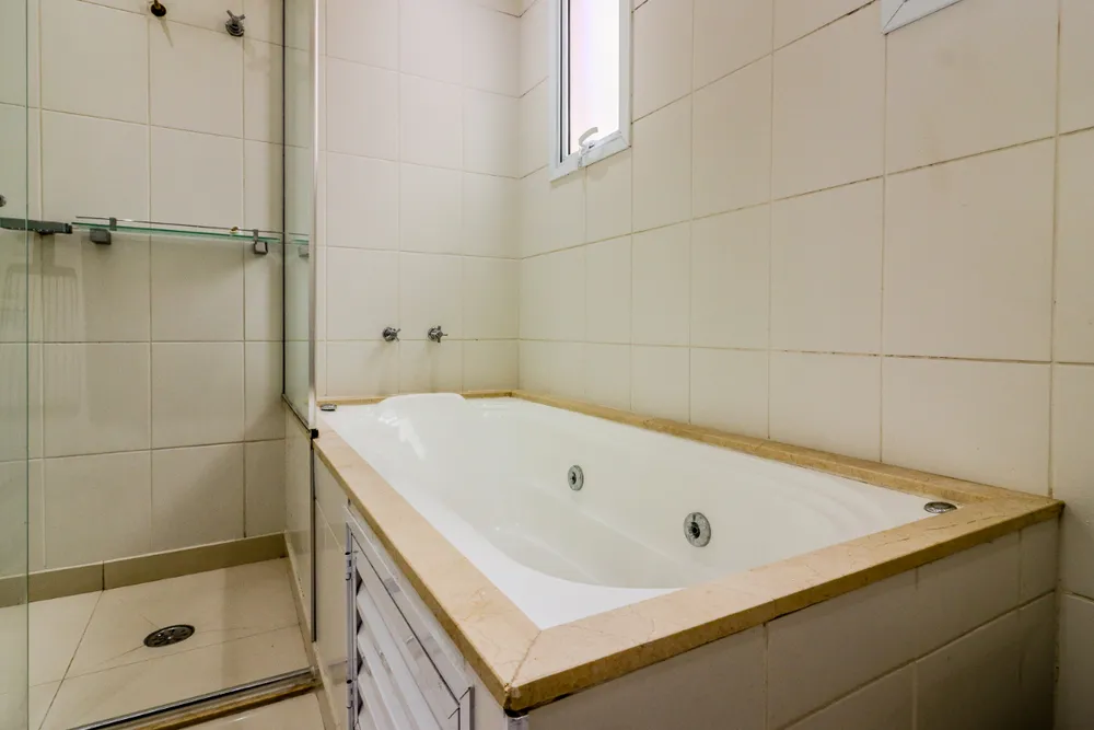 Apartamento, 3 quartos, 192 m² - Foto 1